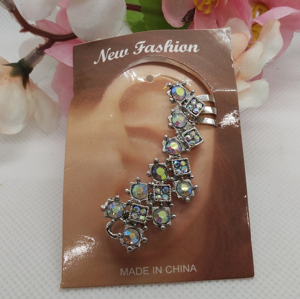 Fashion ear cuff. New, old stock.